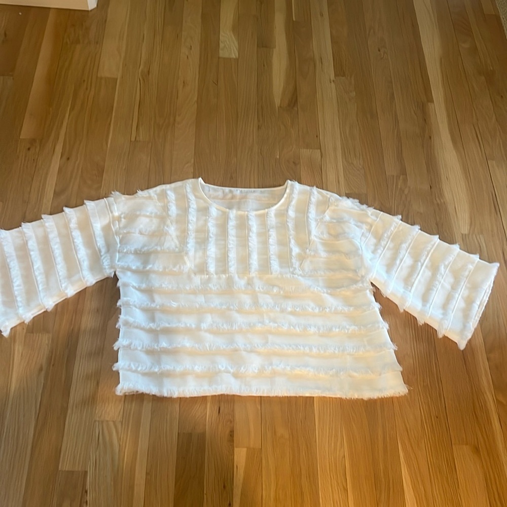 White‎ Fringe Pullover Blouse
